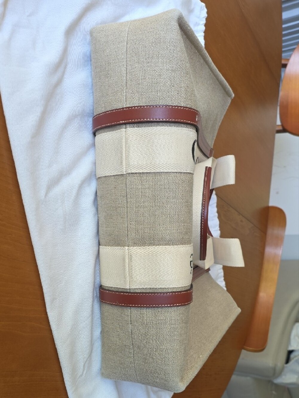 Chloé Beige Canvas Tote with Logo Straps and Brown Trim Large With Dust Bag - Picture 4 of 12